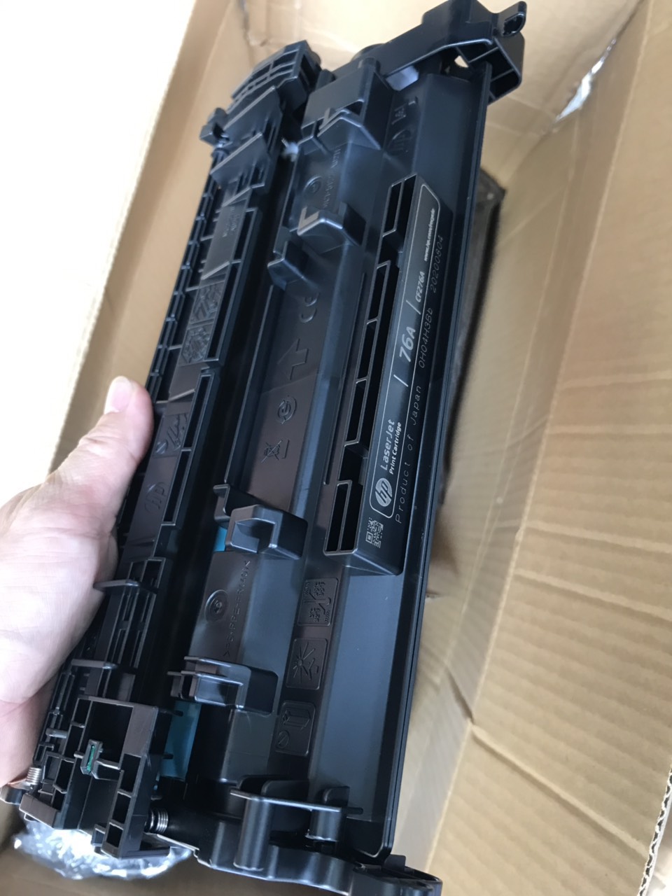 Hộp mực zin bóc máy mới HP 76A